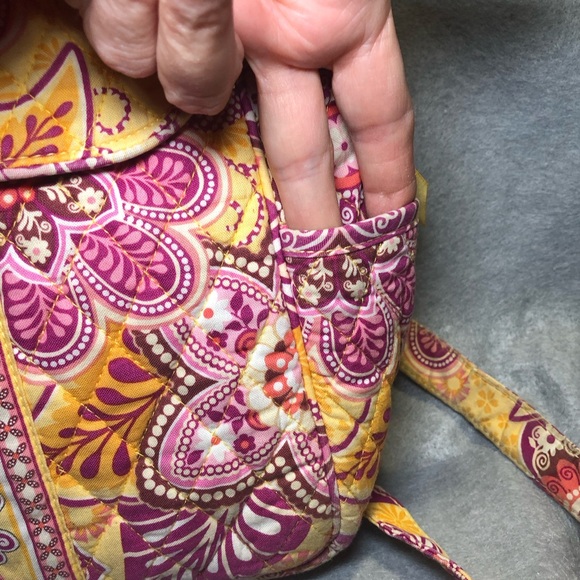 VERA BRADLEY BALI GOLD SMALL BACKPACK, PREOWNED CONDITION - Picture 13 of 16